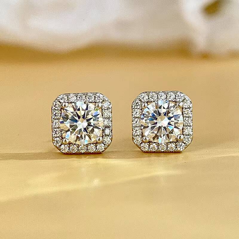 Wholesale Gra 05 1 2Ct Halo Cushion Square Design Moissanite Diamond 925 Silver Stud Earrings for Women Engagement Jewelry