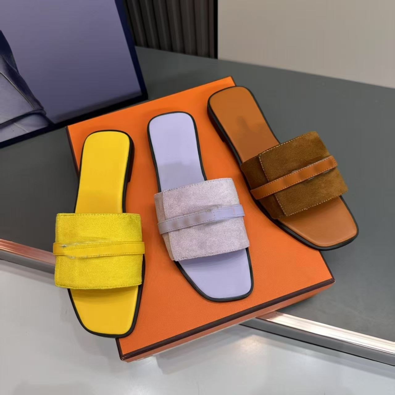 2026 Designer H Sandals Women's sandals Fashion Floral Leather and Rubber Flats slides Sandals Summer Beach lightweight Shoes Bottoms Slippers 35-42 with box