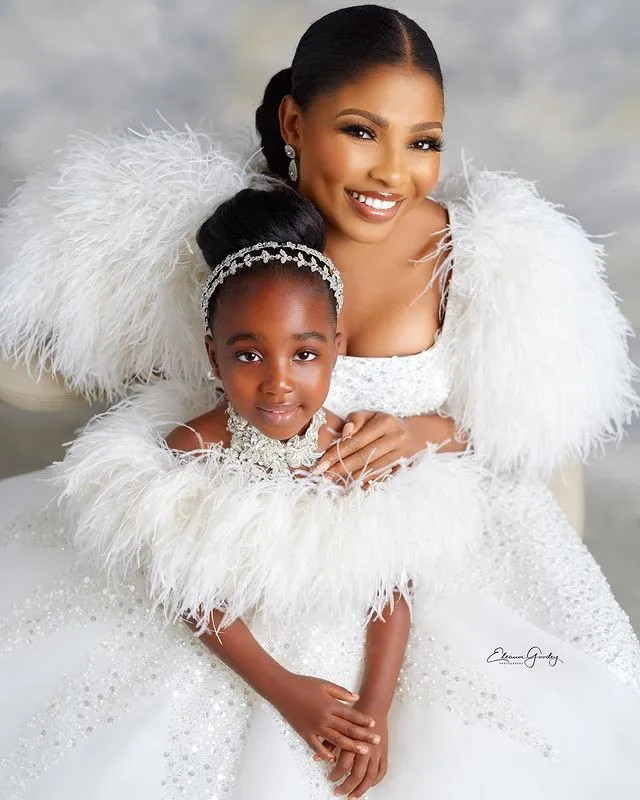 Luxury White Furs Sequined Glitter Flower Girl Wedding Birthday Off Shoulder Puffy Skirt Little Girls Pageant Long First Communion Dress Formal Gown L - view 6