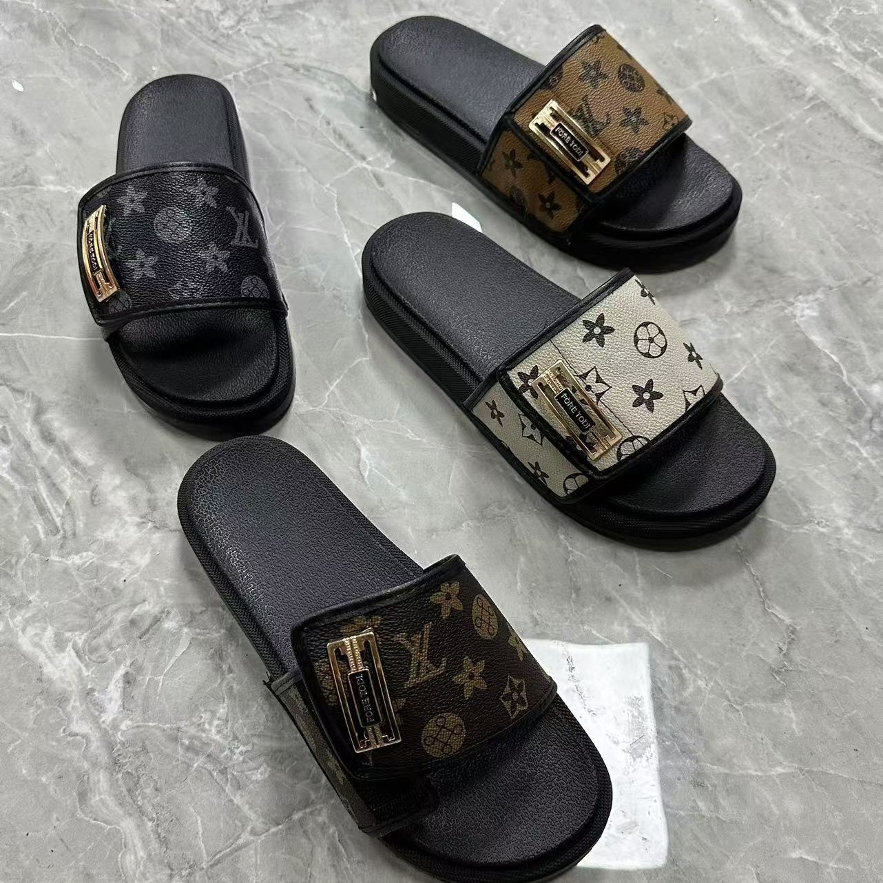 Men Fashion Summer Slippers Indoor Home Slides Bathroom Shoes Comfortable Soft Flip Flops Outdoor Sandals Clogs Beach Slippers