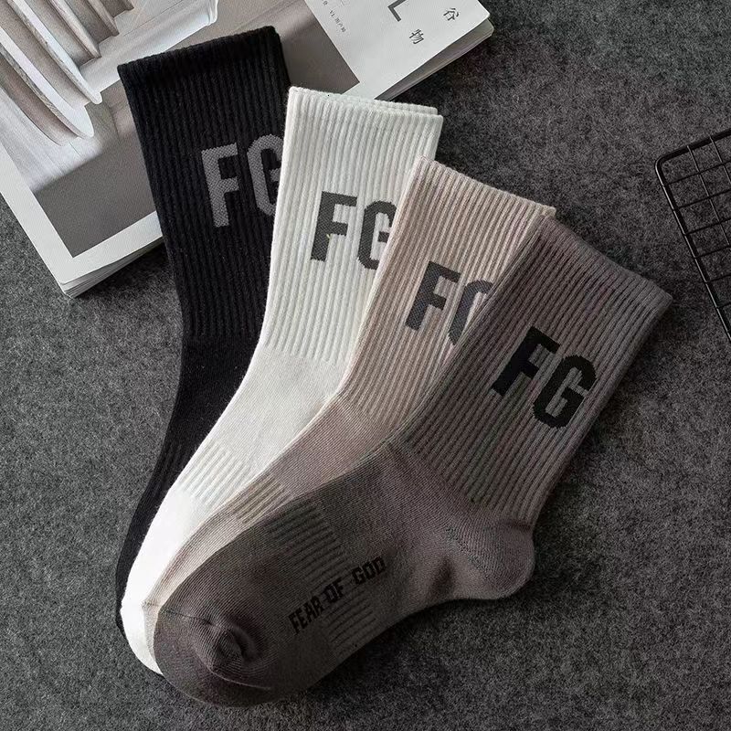 Mid-Calf Sports Cotton Trendy Fashion Men's Long Autumn Winter Thickened Breathable Casual Socks Wholesale