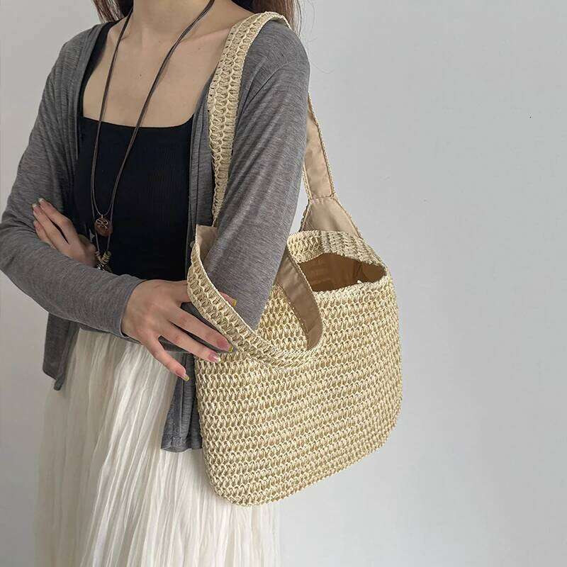 Fashion Rattan Women Shoulder Woven Female Handbags Large Capacity Summer Beach Straw Bags Casual Tote Purses