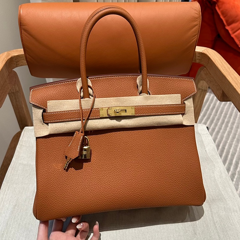 10A Type Designer Handbag - 25-30-35 cm Made of high-quality handcrafted leather sewn with premium wax thread Togler leather golden brown color large capacity logo box