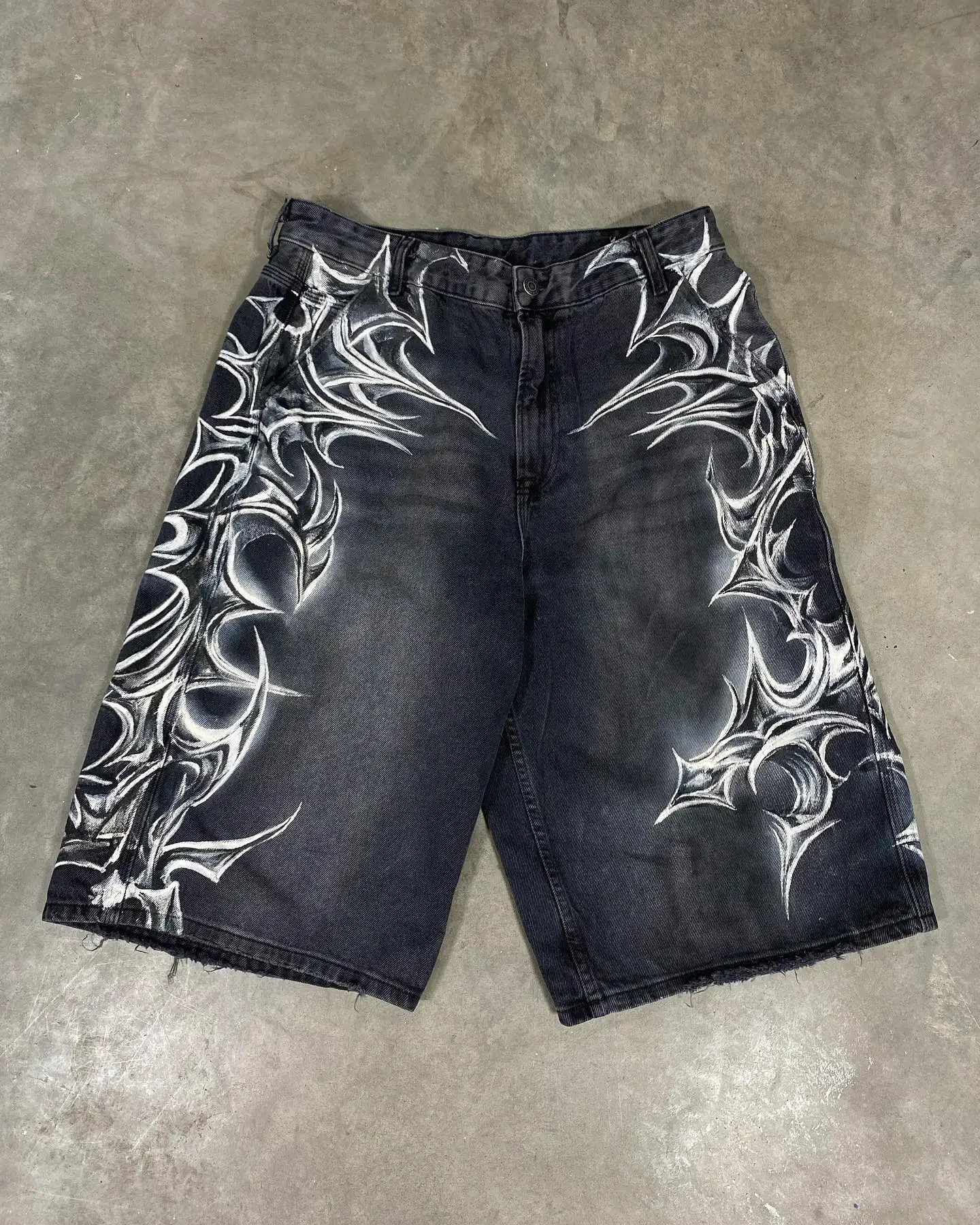 American Retro Gothic Halloween Geometry Graffiti Print Denim Shorts Men Women Y2k Low Waist Baggy Knee Length Jeans Jorts Short 260114
