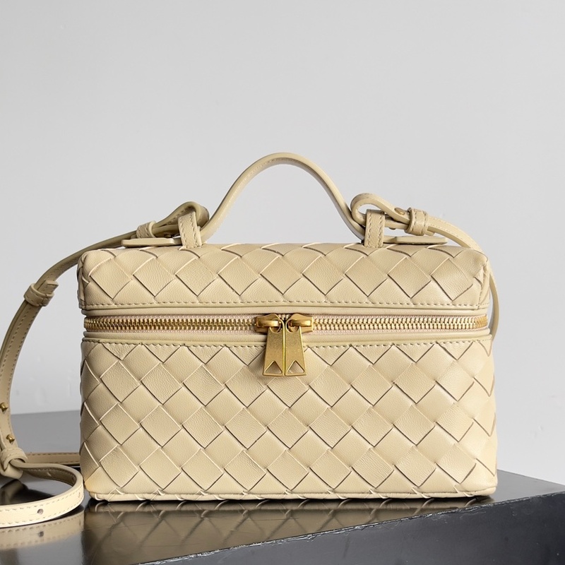 designer cross body vanity case women handbag genuine leather calfskin purses with detachable strap zipper closed small bags shopping handbag mirror quality bags