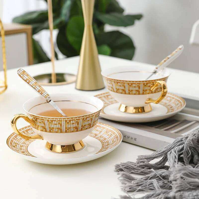 Ceramic Flower Teacup Vintage Luxury Coffee Cups GoldPlated Combination Royal Afternoon Tea Set Kitchen Tableware Gift