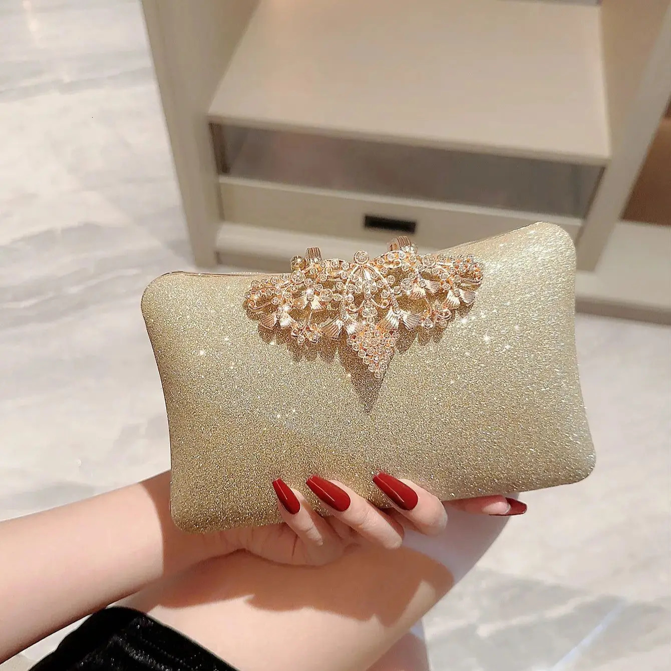 Golden Metal Chain Clutch Diamonds Sequined Evening Bags Shiny Casual Glitter Lady Handbags Silver 260114