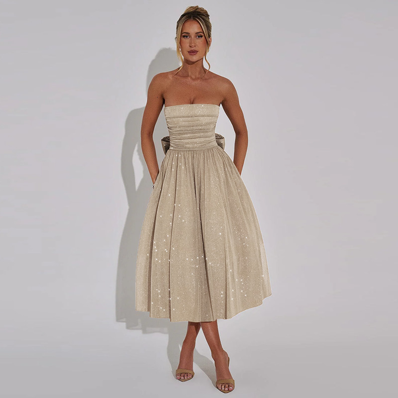 European And American Elegant And Sweet Dress Featuring Sexy Plunging Neckline Open Shoulders Sequin Details And A Tight, Figure-hugging Design For Wo