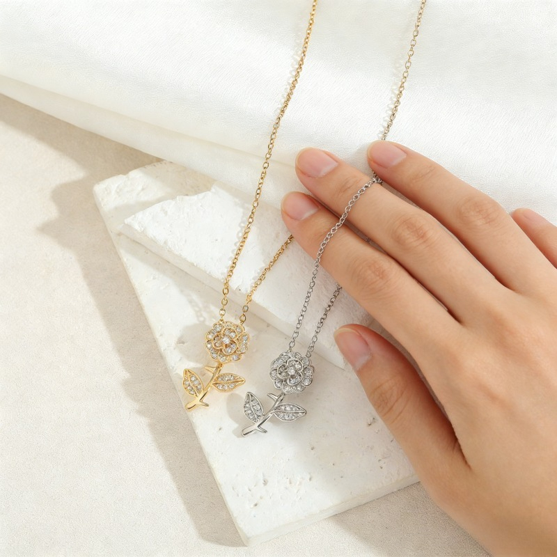 Women's Trendy Rose Flower Necklace Cubic Zirconia Micro Paved Non-Fading Clavicle Chain Elegant Fashion Jewelry
