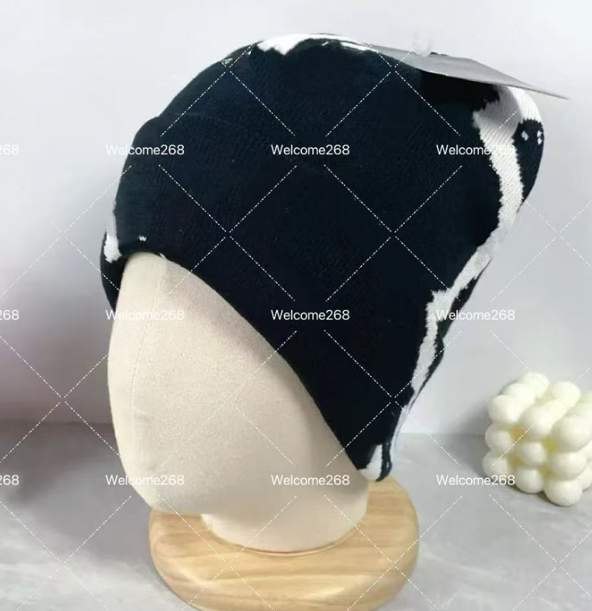 Designer Beanie Bon… - image