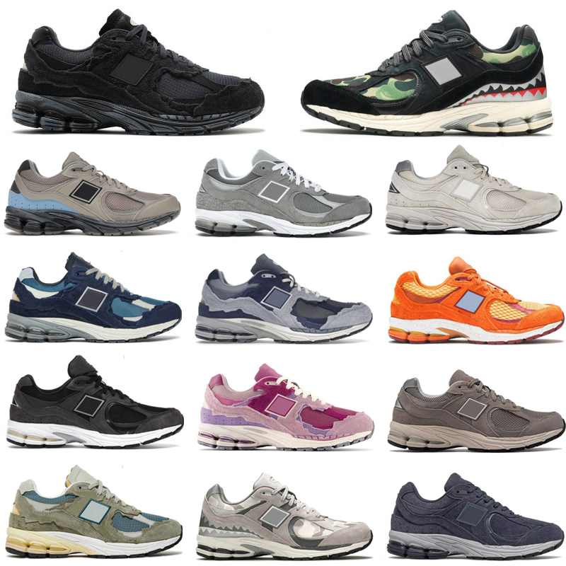 Mens Womens Designer Casual Shoes Fashion Phantom Black Running Shoe Basement Beige Light Blue Rain Cloud Grey Protection Pack Sea Salt Pink Sneakers Trainers