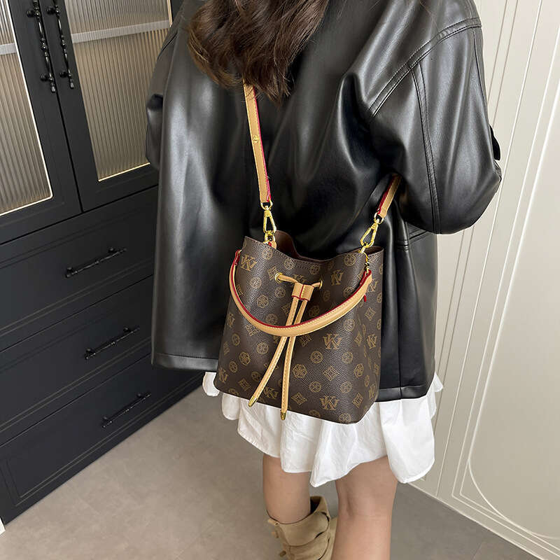 Fashion Crossbody Bags Bucket Bag for Women 2026 New Vintage Print Versatile Womens Shoulder Crossbody Bag for Ladies