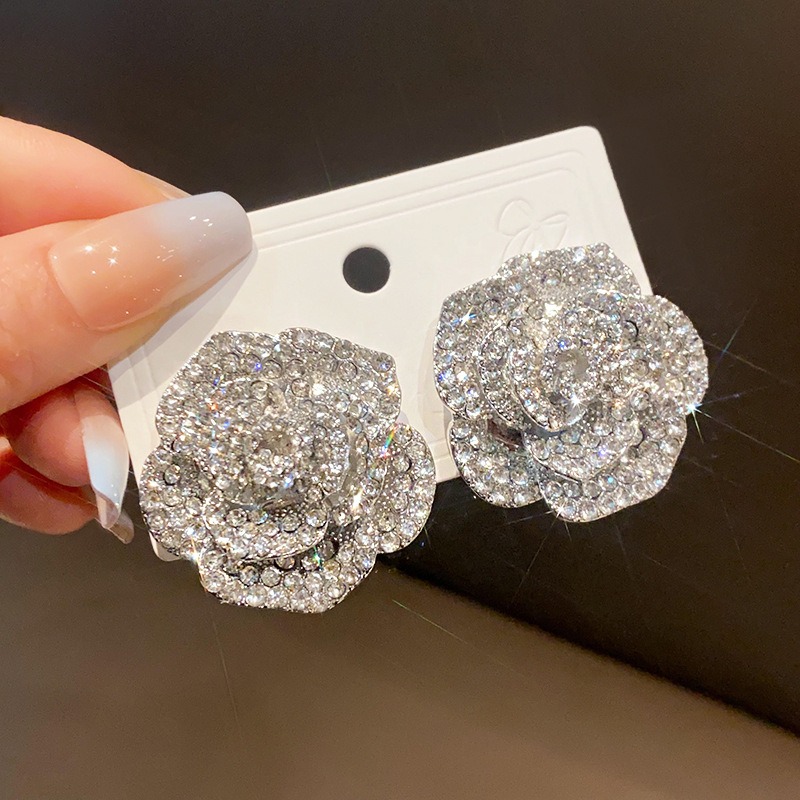 Designer Jewelry Women's Full Diamond Flower Necklace Set Diamond Inlaid Flower Geometric Set Fashion Elegant Necklace Earring Accessories