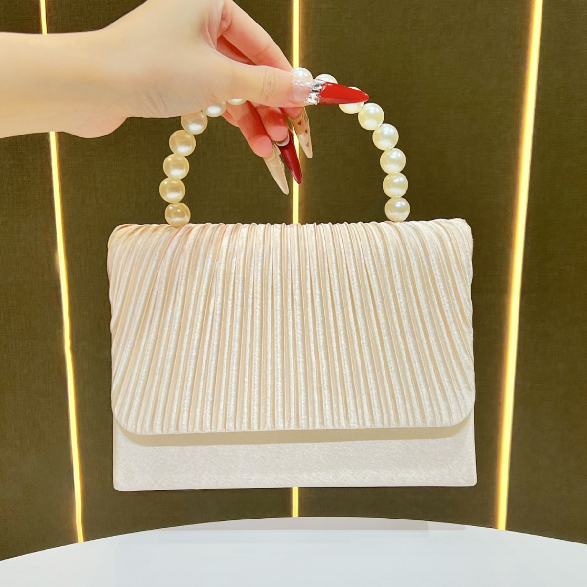 A Versatile And Nic… - image