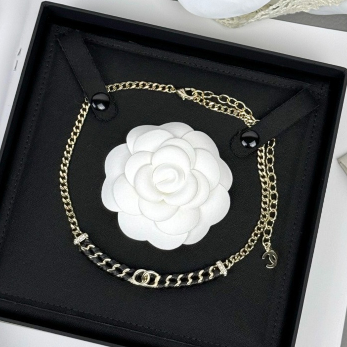 Luxury Necklace Classic Gold Necklace Charming Necklace Jewelry Necklace Pendant Wedding High Quality Gift with Box
