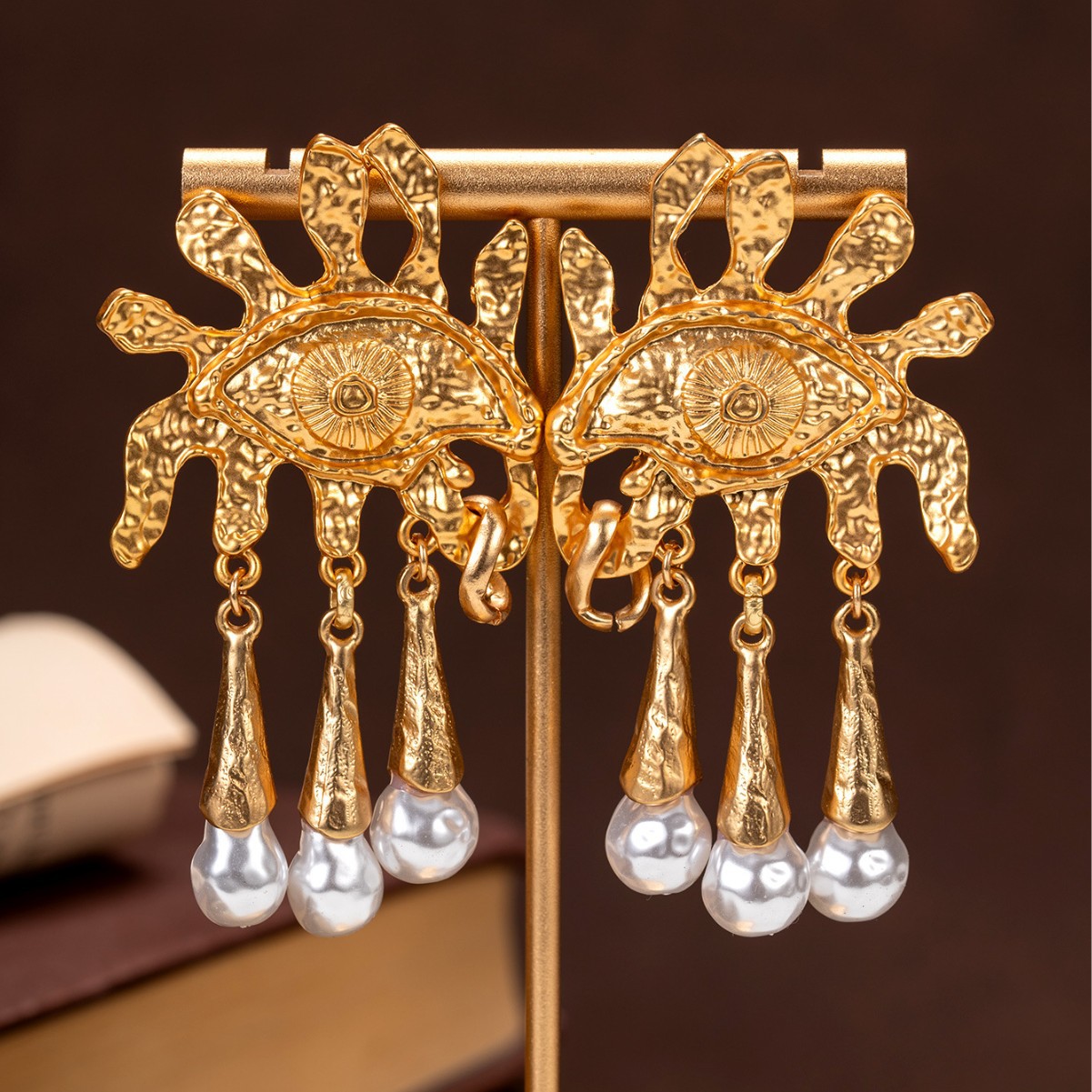 Fashion frontier Simplicity Lady Brass Necklaces Circular crystal Alphabetic inlay Pendants Women Copper Chain Necklace Jewelry Festival Gift mmoo1