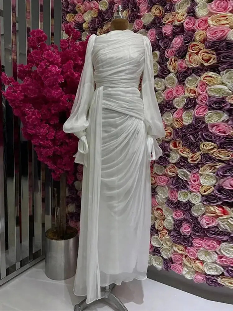 LGRQ 2026 Spring And Autumn Round Neck Pleated Fold Floor Length Party Dress Lantern Sleeves High Waist Vestido 260114