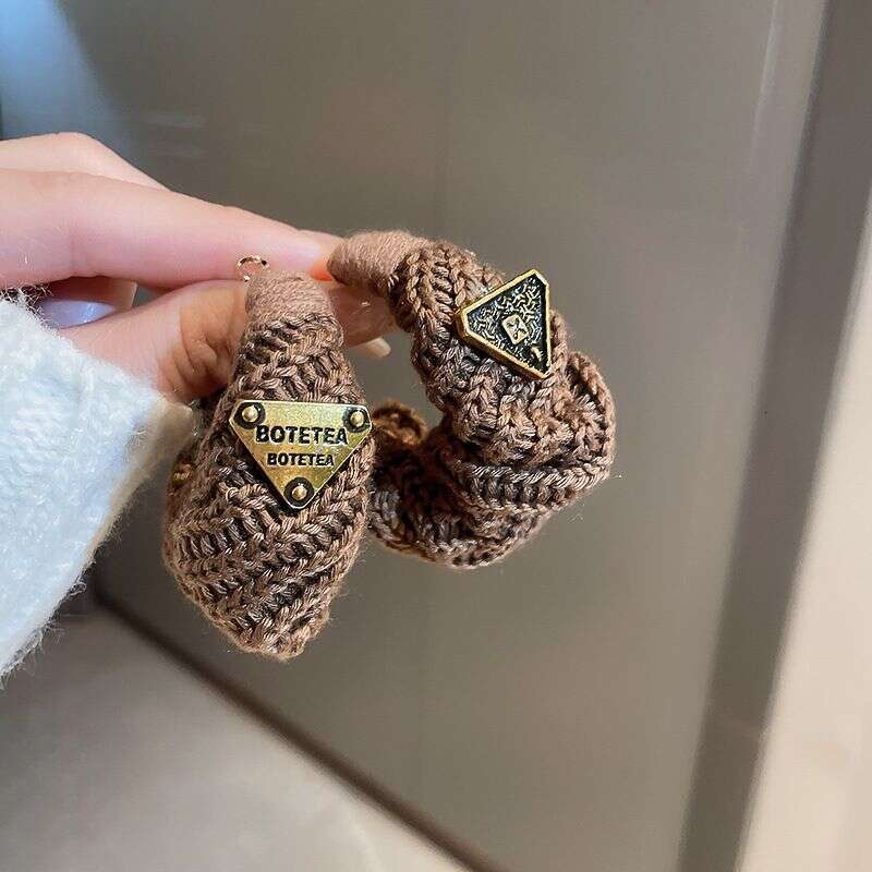 White Yarn Woven 2026 New Hot Style Light Luxury High-End Feel Hoop Unique Exaggerated Autumn Winter Earrings For Women