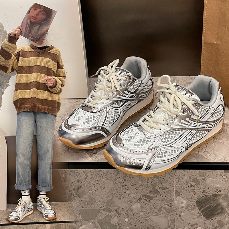 2026 Women Outdoor Retro Sneakers Spring Summer Lightweight Breathable Running Shoes Stylish Comfortable Silver Black Footwear Free Shipping