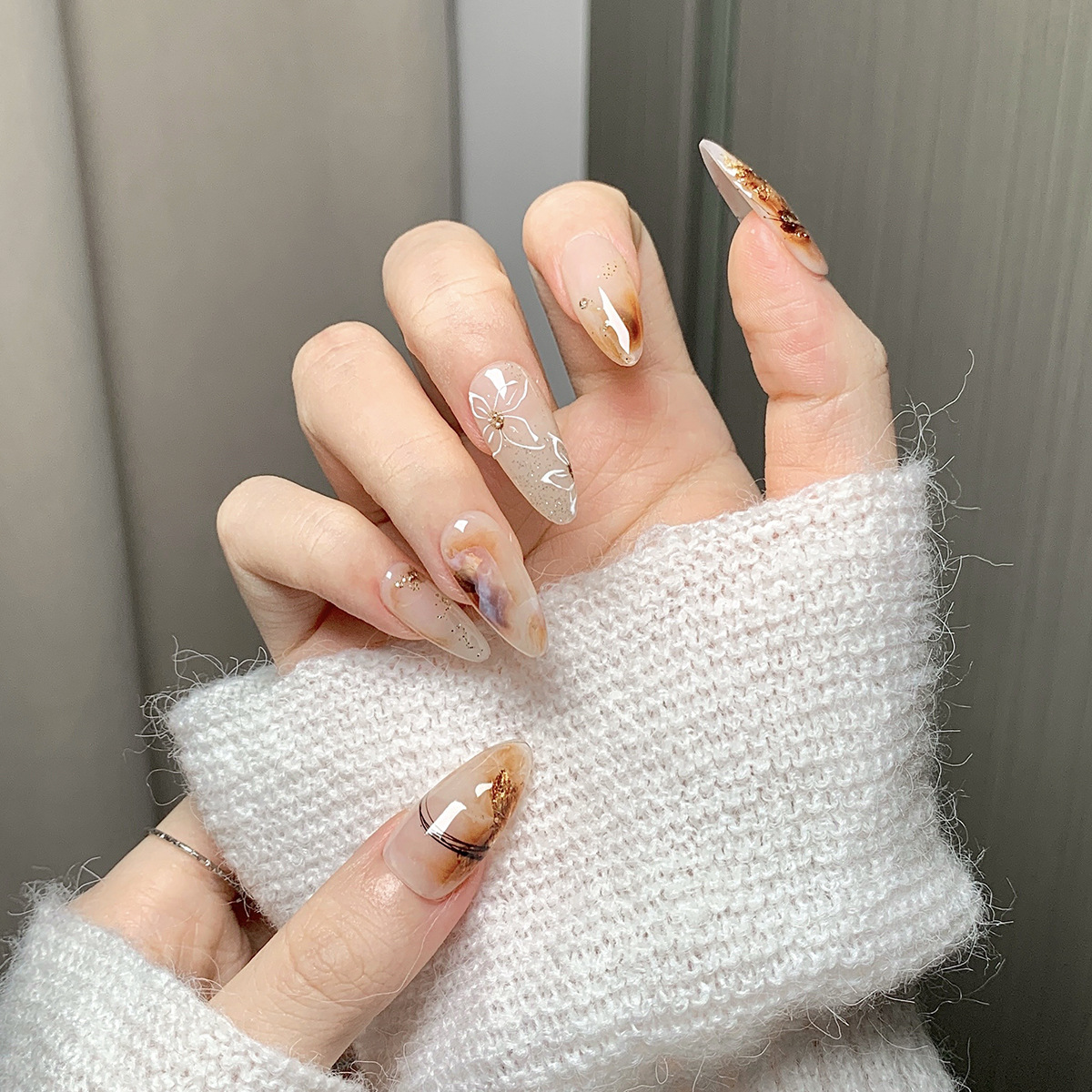 DIY Aesthetic Enhancement Exclusive Assortment of Melted Gradient Patterns Ideal For Seasonal Manicure