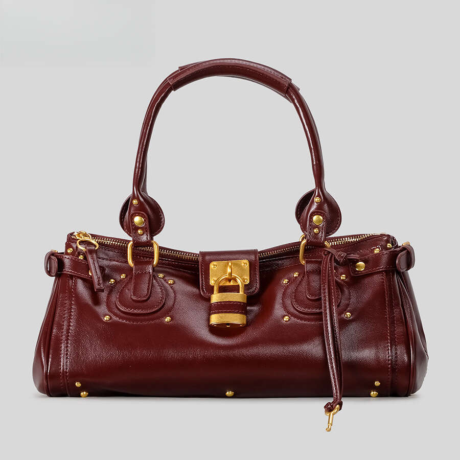 Angel Kiss Ins Blogger Millennial Hot Girl Retro Distressed Lock Handheld Crossbody Autumn Winter New Women's Tote Bag