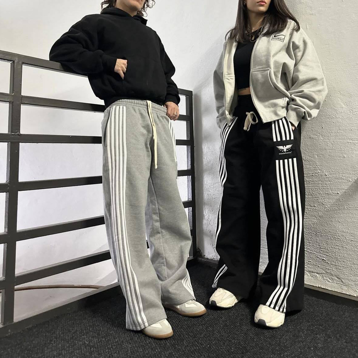 Luxury Brand Designer Clothes European And American New Retro Casual Fashion Straight Loose Sweatpants Wide-Leg Street Striped Long Pants Unisex
