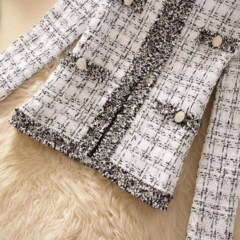 Designer's High-quality Jacket For Spring New Women's Short Top With A Slim Fit, Elegant And Fashionable Floral Coat And Cardigan Wool Sweat