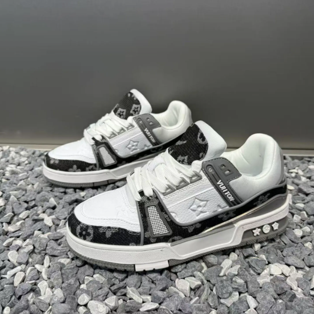 hot Free delivery Casual Shoes New Men Shoes 2026 Spring Trend Versatile Comfortable Sports Leisure Shoes Fashionable Breathable Board Shoes for Men