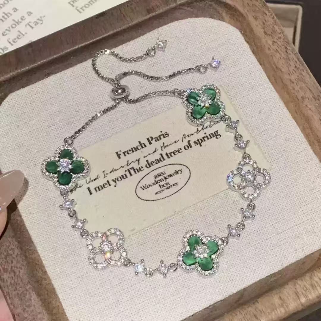 Sweet Cherry Blossoms Vintage Pink Fritillaria Four Leaf Clover Bracelet with Micro inlaid Zircon bracelet designer for women gift