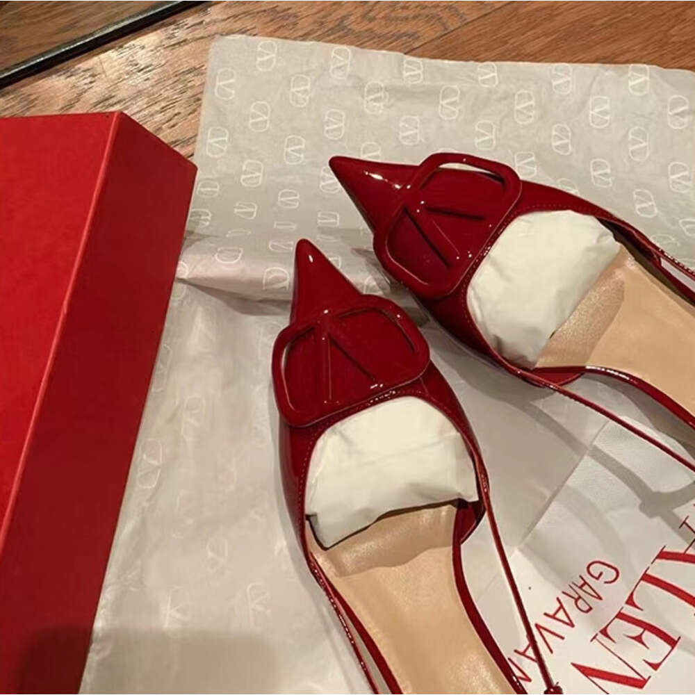 Women's Single Shoes 2026 New Summer Versatile Fashion Pointed Mid Shallow Mouth Closed Toe Stiletto Backless High Heel Sandals