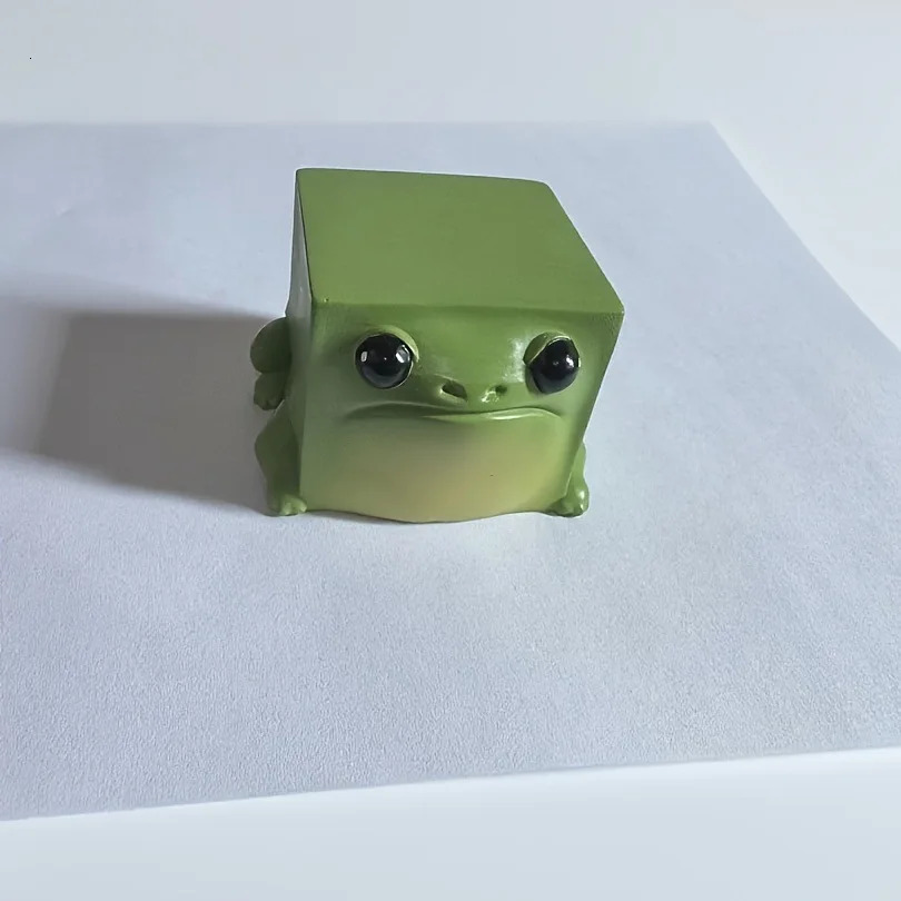 Resin Square Frog Statue Decoration Cute Desktop Suitable As A Durable Animal Gift for Enthusiasts 260114