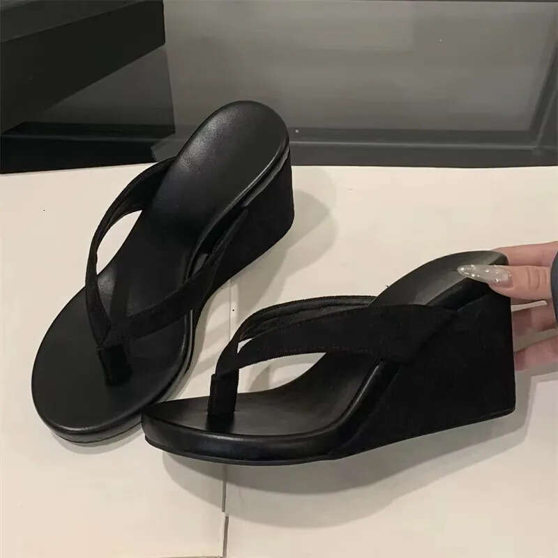 Women S Summer Slippers With Leopard Print Featuring Clip Toe Design And Thick Platform Heels Women Shoes