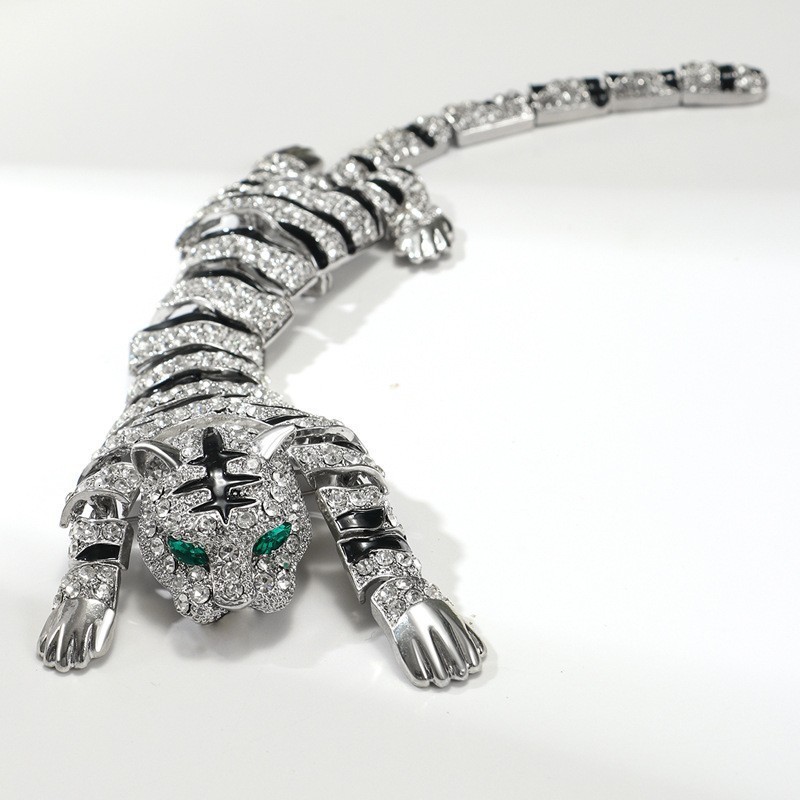 Animal Brooch Womens Simple Fashion Accessories Clothes Scarf Decorative Accessories 251111