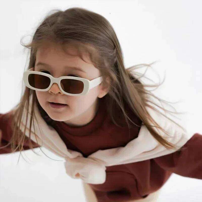 Children Cute Vintage Frosted UV400 Outdoor Girls Boys Sweet Protection Classic Kids Sunglasses 26Y0115 Z260305