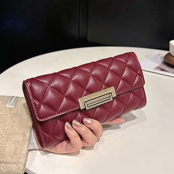 High-Quality Ladies long Luxury Fashion quilted European and American minimalist bifold wallet Multi-functional clutch purse Multi-card holder Designe - view 7