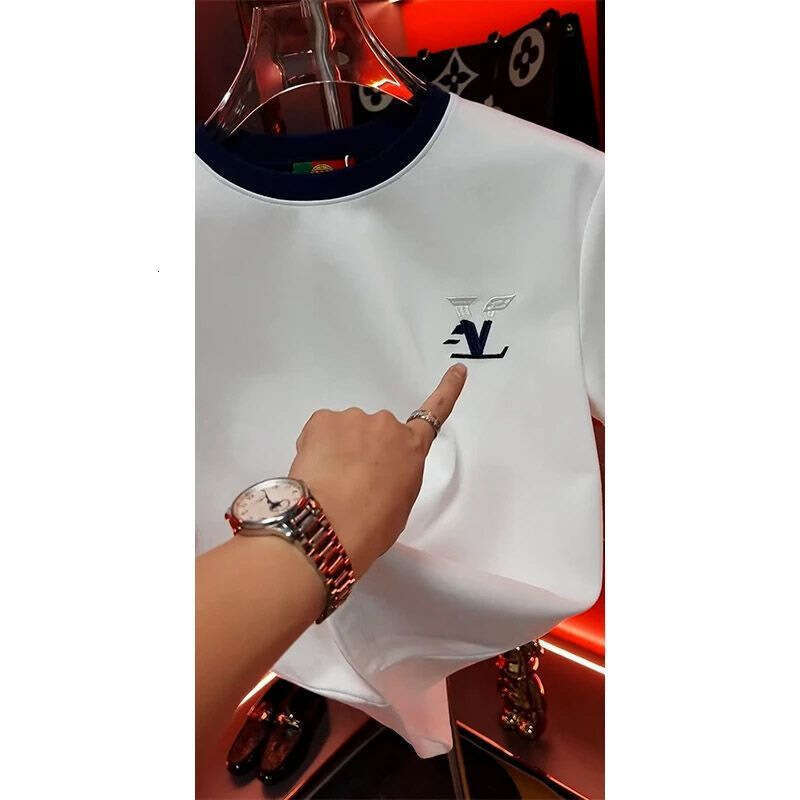 Design Sense Fashion Versatile Unisex Casual Sweatshirt New Round Neck Short Sleeve Youth Trend Light Luxury