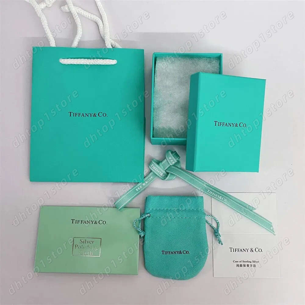 Tiffanyxx Jewlery Jewelry Woman Designer Gold Tiffnaylies And Co Lustrous Tiffamylys Pendant Romantic Style Engraved Tiffnany Necklace 393