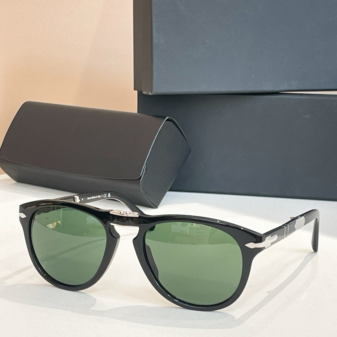 Fold-Sunglasses For Men Women Fashion 714 Summer Designer Stylish High Street Catwalk Style Anti-Ultraviolet UV400 Oval Acetate Full Frame Glasses Random Box