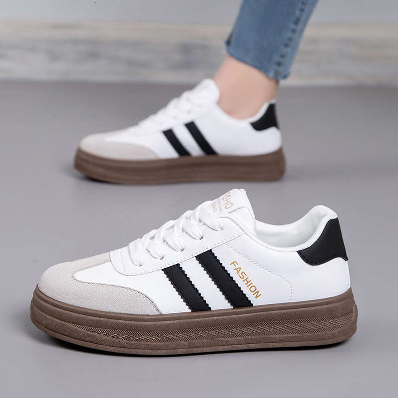 2026 New Spring and Autumn Versatile Casual Non-Slip Wear-Resistant Thick-Soled White Sneakers for Women Soft Sole Comfortable Training Shoes