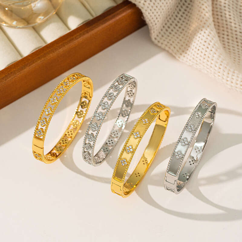 Four-Leaf Clover Kaleidoscope Clasp Bracelet Women's Fashionable Versatile Copper Zirconia Jewelry Exquisite High-End Vintage Bracelet