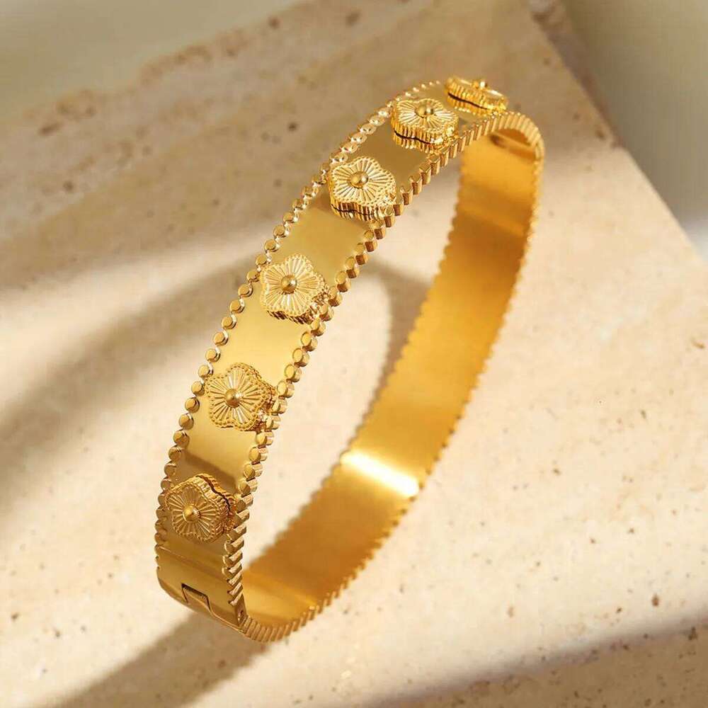 Luxury 18K Gold Plated Stainless Steel Bracelet for Women with Cubic Zirconia Bangle Fashion Daily Wear Jewelry H260115