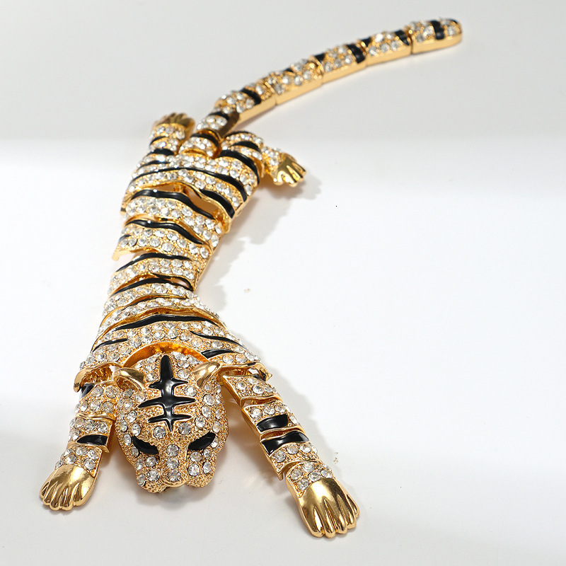 Animal Brooch Womens Simple Fashion Accessories Clothes Scarf Decorative Accessories 251111