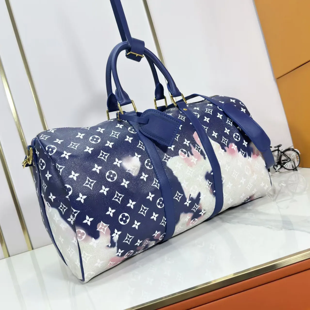 Luxury viitton Keepall Travel Bag Womens Mens Travel Backpack Unisex Fashion Casual Designer Luxury Luggage Travel Bag louisities vittonn Duffel Bag