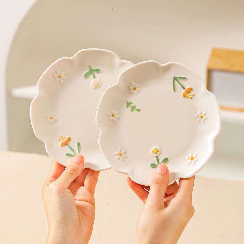 6Inch Flower Ceramic Dinner Kitchen Relief Frosted Plate For Pasta, Bread, Dessert Restaurant Tableware Dish