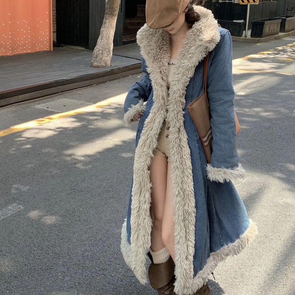 Women Faux Fur Edge Denim Jacket Winter Cotton Liner Jeans Trench Coat Cashmere Turn Down Collar Cowboy Windbreaker Cardigan 260114