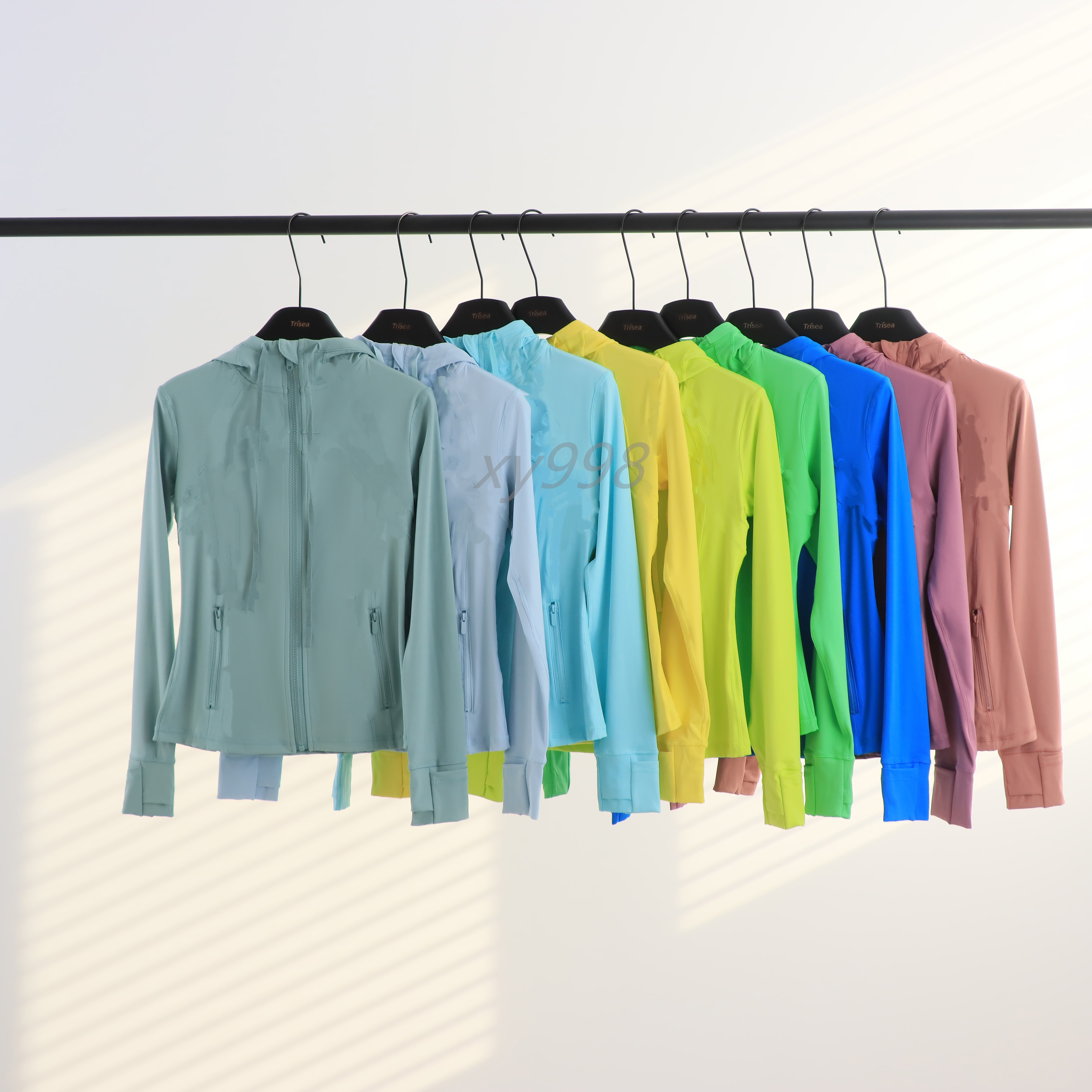 Womens Sports Yoga Jacket Hooded Sports Zip Coat Long Sleeve with Pockets Workout Running Training Top Gym Wear fitness coat