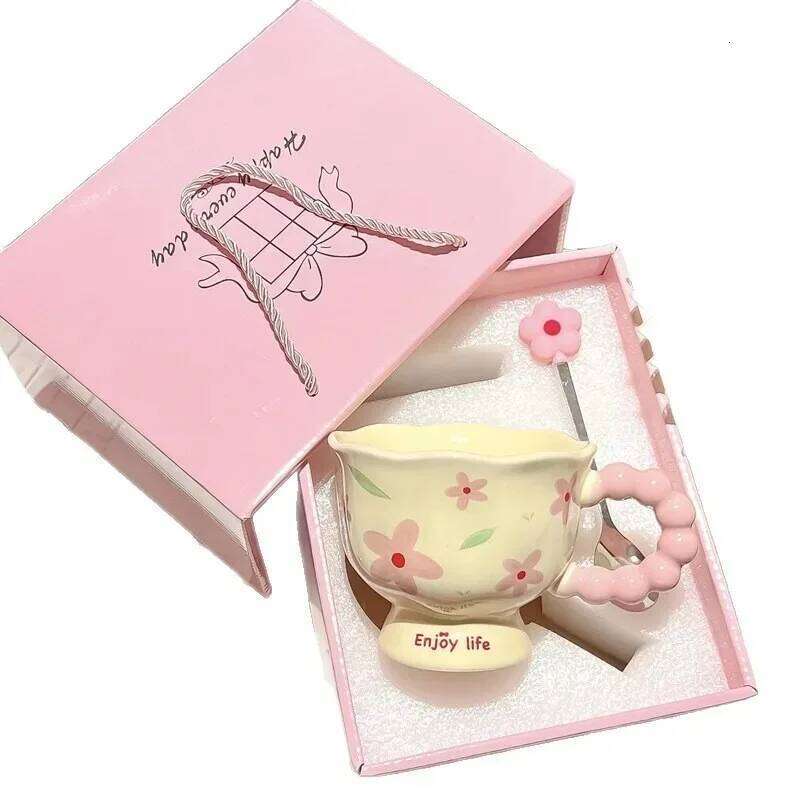 High-value birthday gifts for girls, tulip ceramic cups, gift boxes, flower mugs