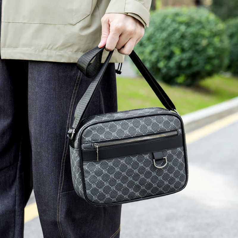 Casual Fashion Shou… - image