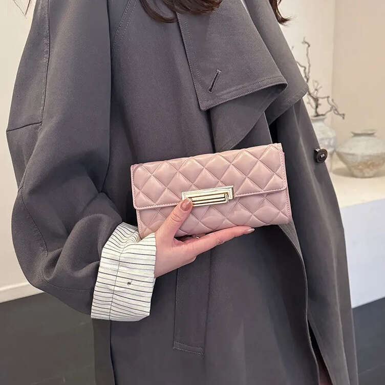 High-Quality Ladies long Luxury Fashion quilted European and American minimalist bifold wallet Multi-functional clutch purse Multi-card holder Designe - view 8