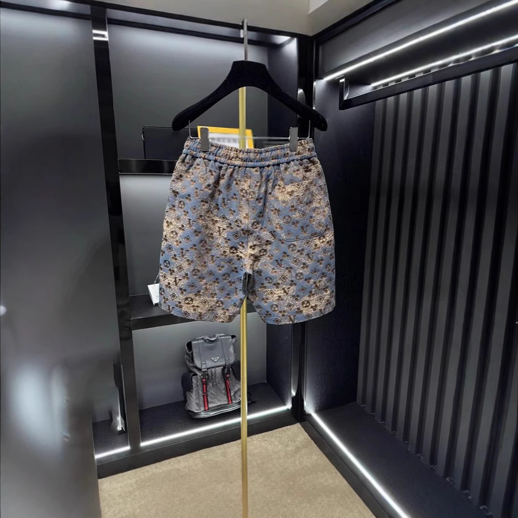 Luxury Brand Designer Clothes Men's Dopamine Pants Light Luxury Summer Printed Fashion Trend Versatile Casual Stylish New Short Beach Pants